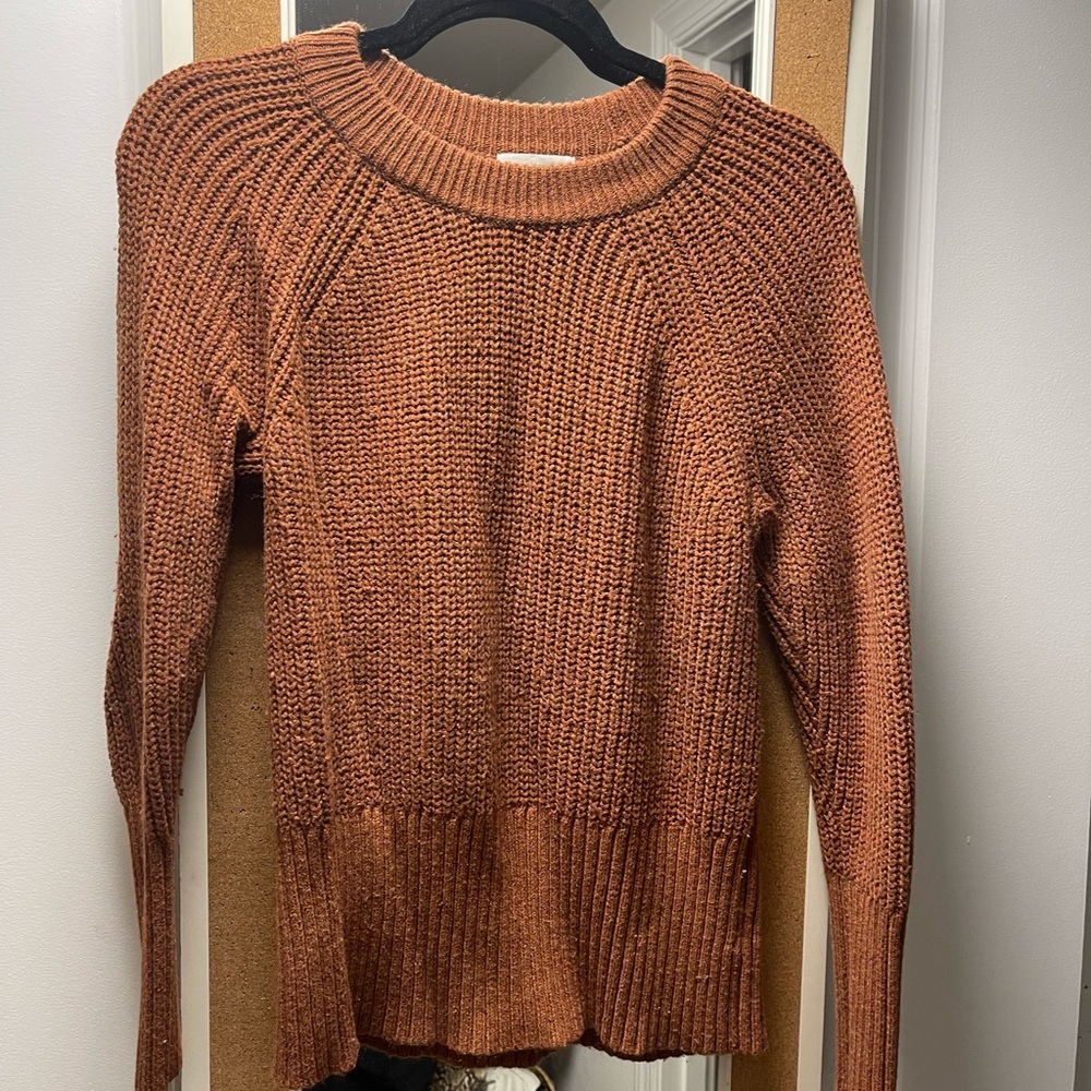 Cute sweater!